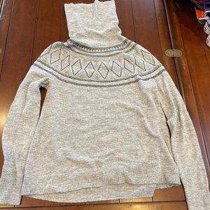 Old Navy, Size: small, grey and fuzzy
